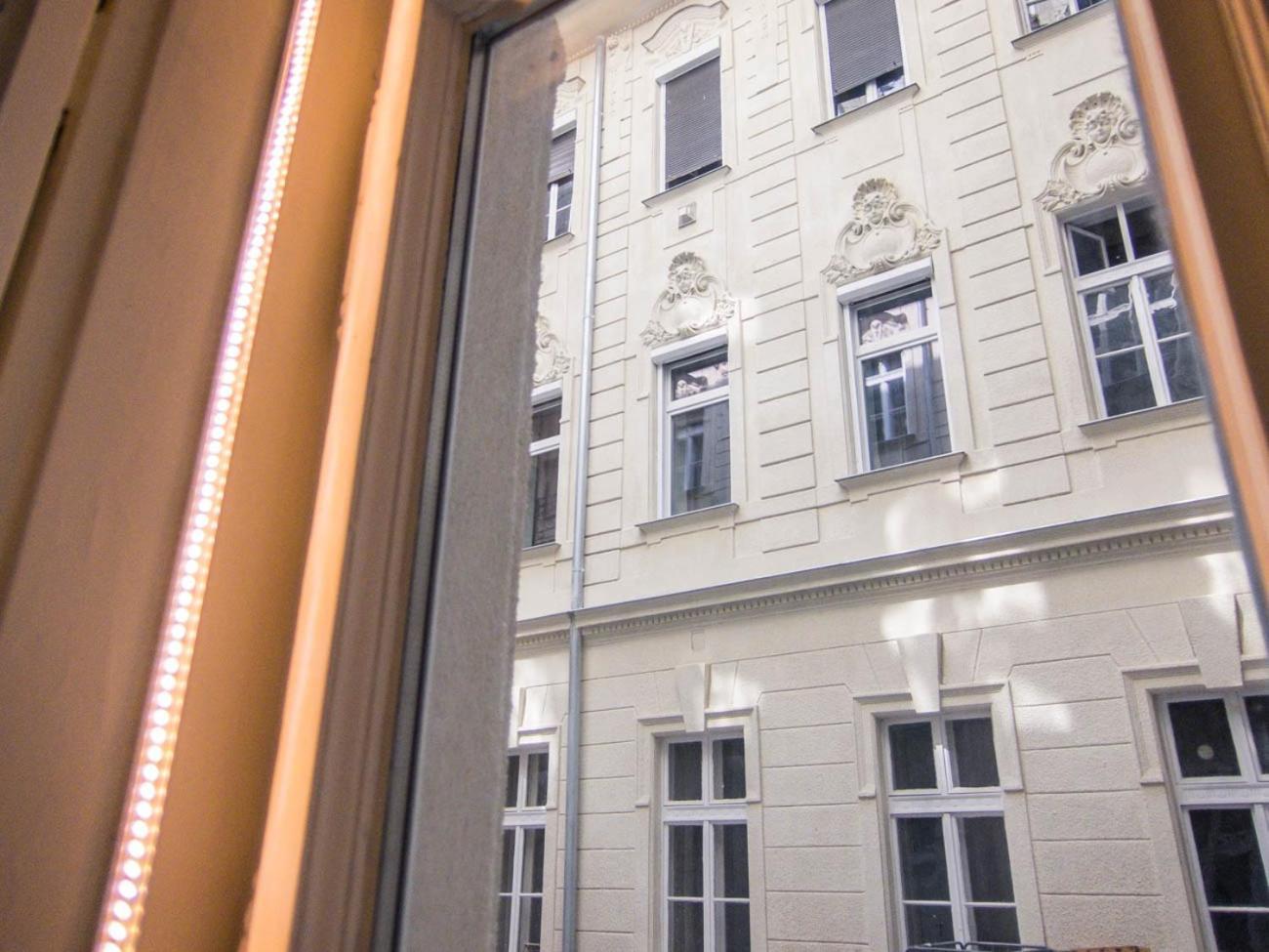 Goldcentral Apartment Akacfa-Next To Mazel Tov-Brilliant Location — Fotók 3